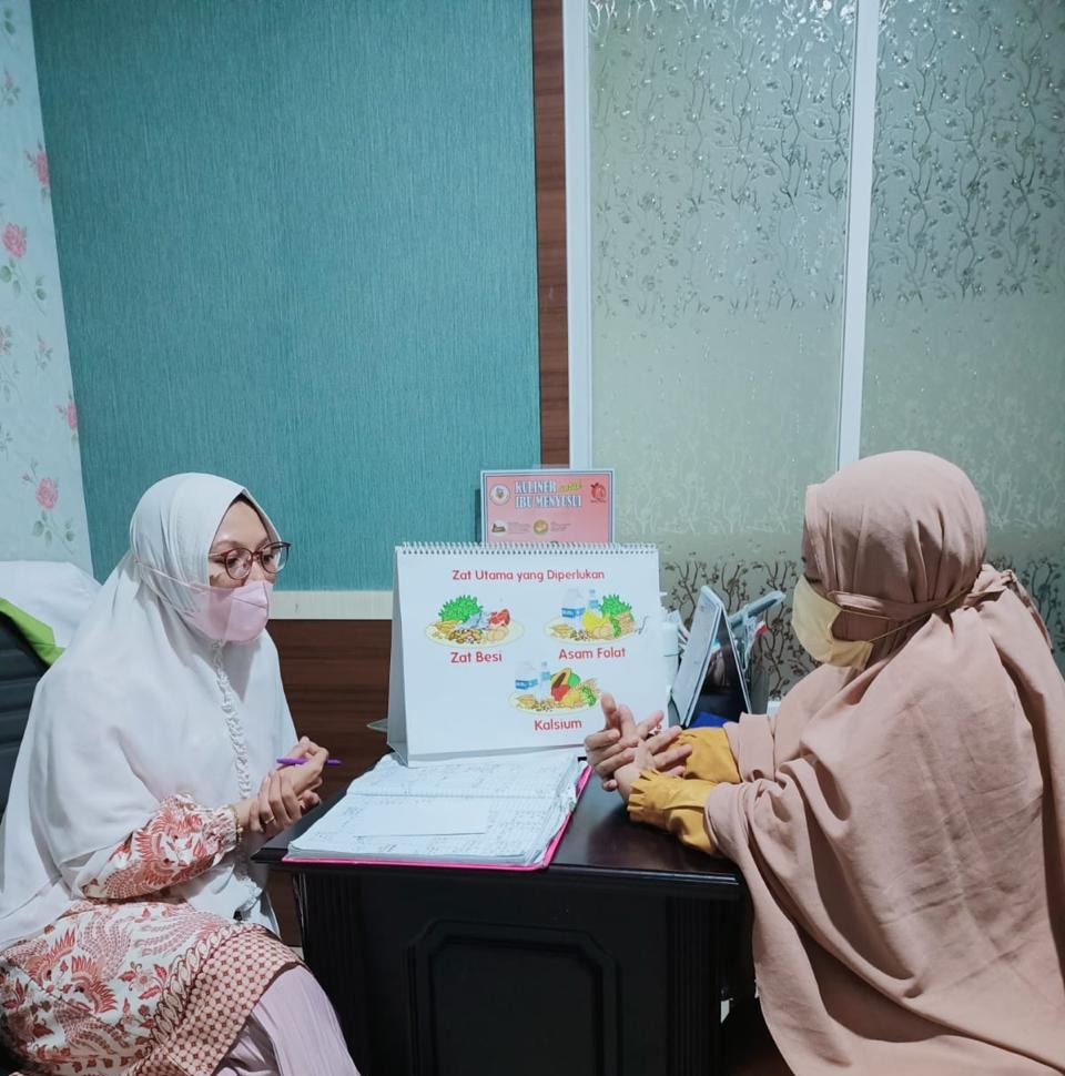 KB (Keluarga Berencana)